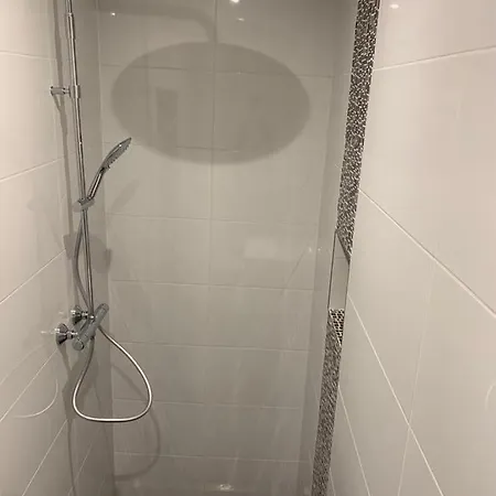 Bob's House Apartment