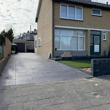 Bob's House Apartment